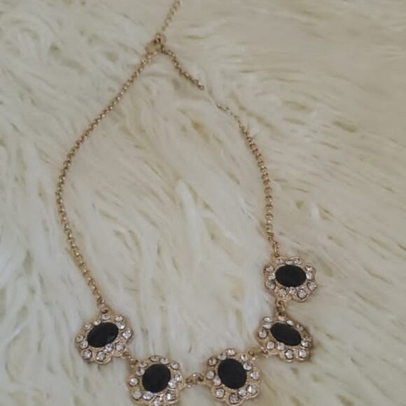 💃Designer Chain Necklace With Dazzling Crystal Stones🌴 - Picture 4 of 8